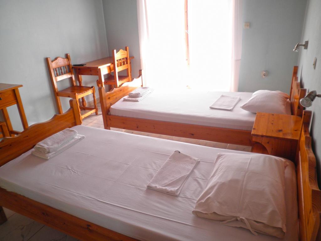 Kostas Studios Vasilikí Habitación foto